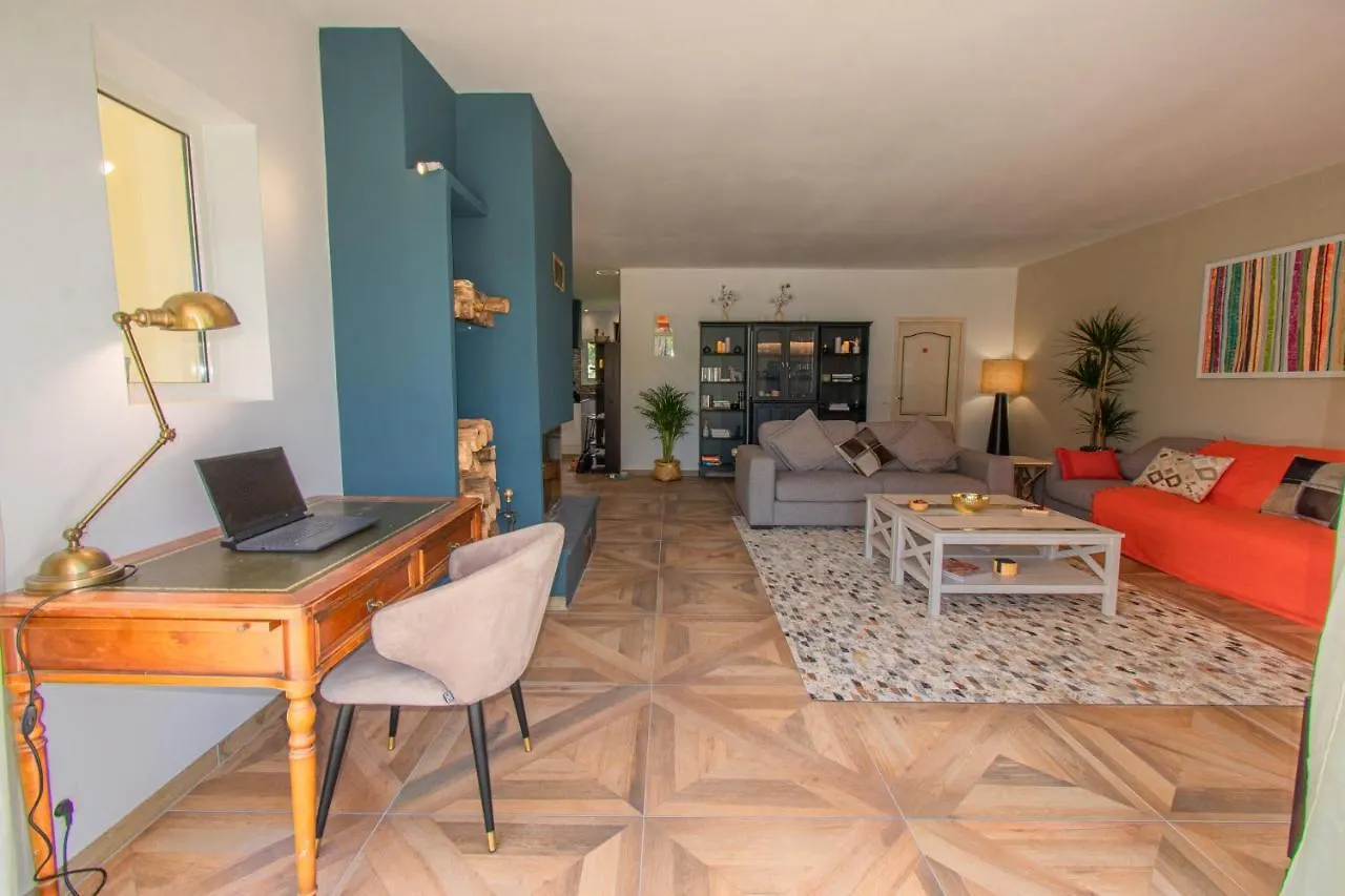 Villa Aixela 220M2 - 4Ch - Piscine & Jardin 3000M2 Fayence 0*,  Frankrike