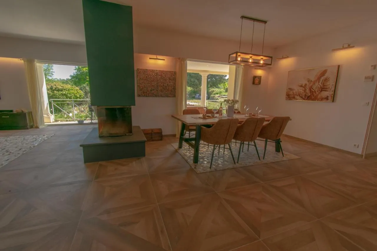 Villa Aixela 220M2 - 4Ch - Piscine & Jardin 3000M2 Fayence 0*,